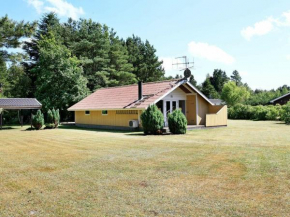 8 person holiday home in Oksb l